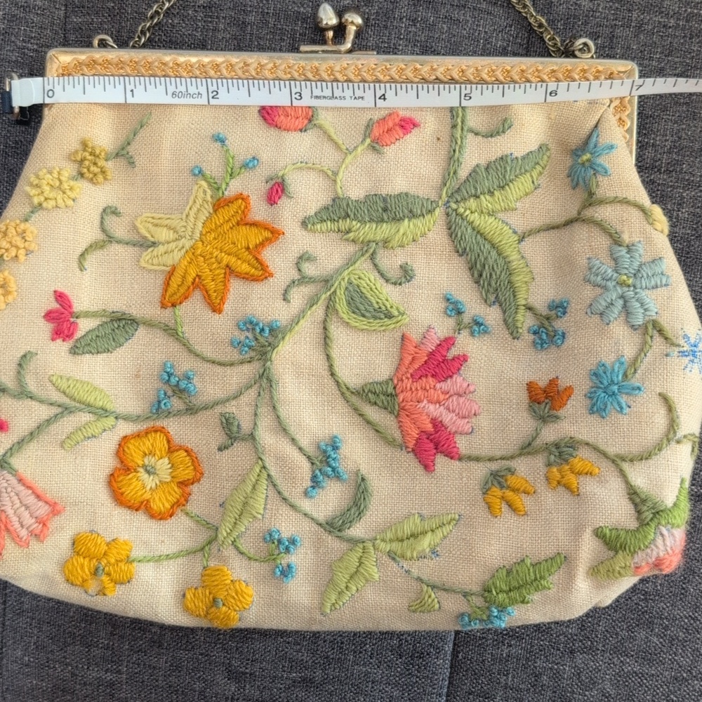 Vintage Jacobean Crewel Embroidered Linen Purse - Picture 5 of 6
